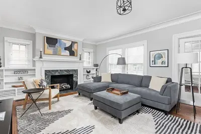 Image de Modern 3 Bdrm - Great Location, Deck, Pet Friendly