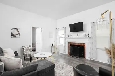 Image de Shadeland Estate: Near Downtown, Patio & Bbq Grill