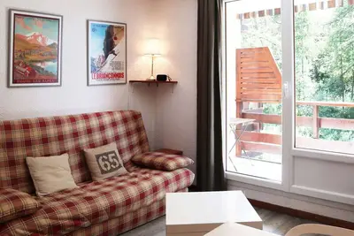 Image de Studio cosy pour 4 pers, à 5 min des remontées, quartier calme, balcon, parking disponible