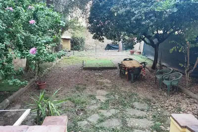 Image de Nice flat in the Lungarno, at the foot of Piazzale Michelangelo.