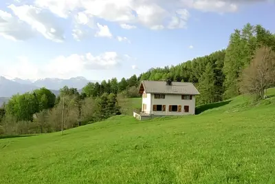 Image de La Maison d’Amont : Soleil, Neige, Espace en Pleine Nature à 2 pas des Pistes