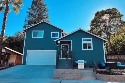 Image de Brand-New Westside Paradise 4-bedroom house in Ukiah