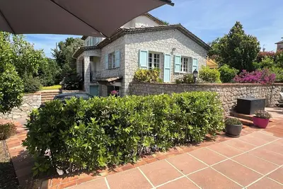 Image de Villa Alessia, villa provençale à Antibes