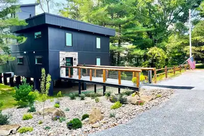 Image de Modern Villa nestled along the Tuscarawas River