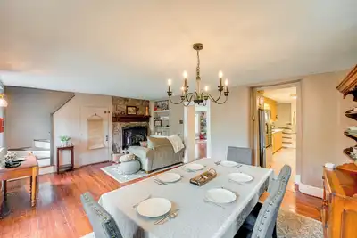 Image de Family-Friendly Pottstown Home w\/ On-Site Pond!