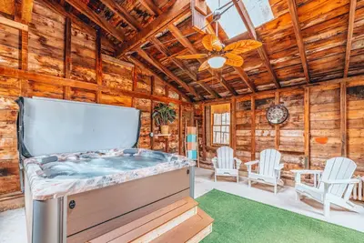 Image de Location! Location! Pets & hot tub