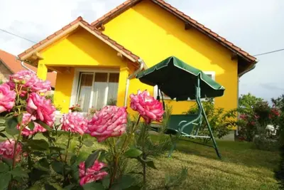 Image de One Bedroom Apartment with Balcony
