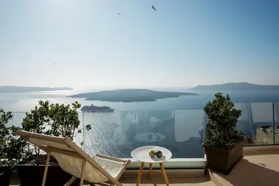 Dazzling Santorini Villa | Villa Aragon | 3 Bedrooms | Children under 12 years old are not allowed | Breathtaking Caldera Viwes | Sun Deck | Outdoor Jacuzzi | Shaded Terrace with Outdoor Dining Area | Indoor Cave Jacuzzi | Agiou Mina, Fira