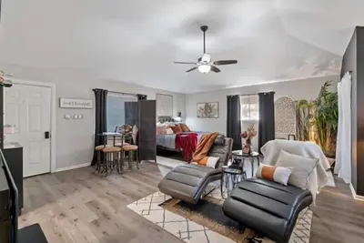 Image de Woodlands Studio Stay • The Sweet Escape •