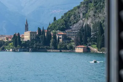 Image de Your window on Varenna-Como-.