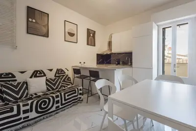 Guelfa 51 apartment in Florence by Mmega