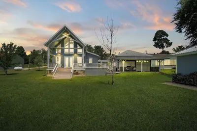 Image de Déjà Blue, Wi-fi, Pier, Stunning Views, Cozy Neighborhood