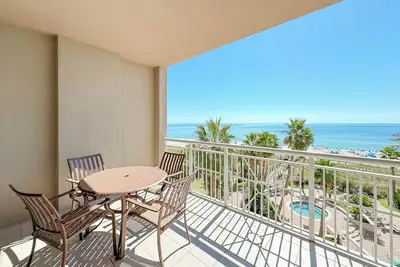 Image de Indigo 403e | Oceanfront Condo | Resort Amenities | My Beach Getaways