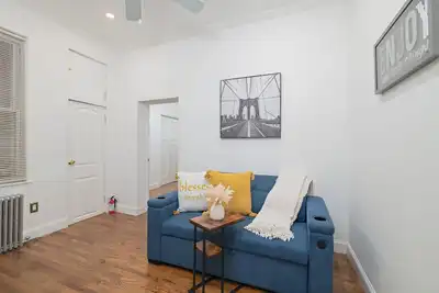 Image de Cozy 2-bedroom minutes to Manhattan/ Times Square/ Central Park