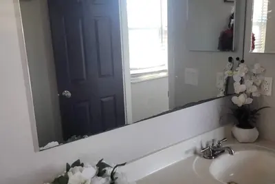 Image de Luxurious, Spacious, 6-bedroom house with WiFi and Ac in charming Columbus