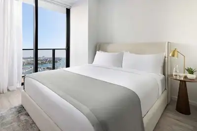 Image de 4 x Ocean View One Bedroom Suite with King Bed at The Elser Hotel Miami