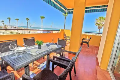 Image de Probably the best first-line apartment at Valderagrana beach