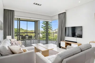 Image de Luxury Apartment 1220 at Bells Boulevard - Stylish corner apartment with private heated spa
