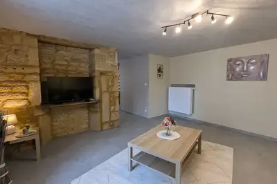 Image de Campagne, confort moderne : Grand appartement rénové pour 8 pers. avec terrasse et jardin spacieux