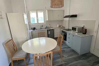 Comfortable and Convenient Home Hidden in the Middle of Skala