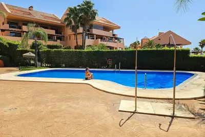 Image de Two bedroom apartment in Calahonda with sea views
