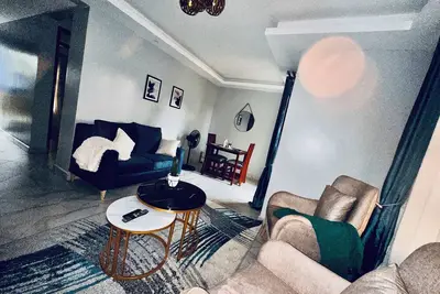 Image de 1 cozy bedroom apartment with free WiFi, and a secure neighborhood in Jinja City