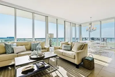 Image de Ocean Front with Panoramic Views