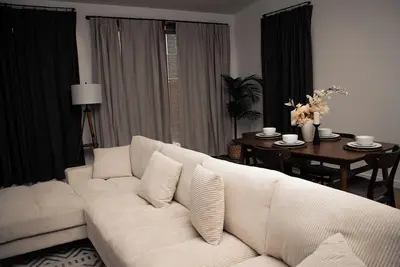 Image de Brand New, Luxury 2bd/2ba Home in a Quiet Newly Constructed Area of Bakersfield\n