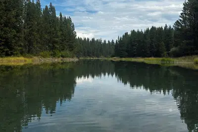 Image de Riverfront 4-bedroom vacation home 20 min. From Mt. Bachelor, water toys! \n