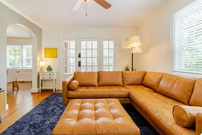 Image de Historic Home, Modern Conveniences 15 Minutes to Chattanooga. Great for Families