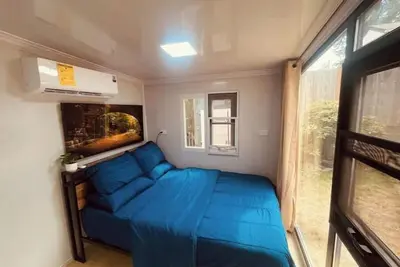 Image de Tiny Oasis with all the amenities!