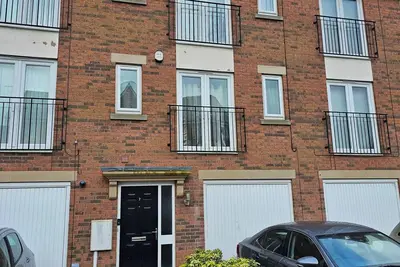 Image de Relaxing Townhouse with spacious interior in Derby near Nottingham