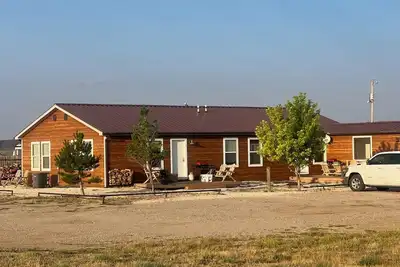 Image de Open skies & breathtaking scenery from this 2-bdrm cabin deck.