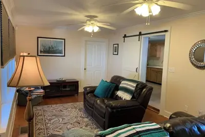 Image de Delia's River Retreat:  3-bedroom Cottage in superb St. Marys