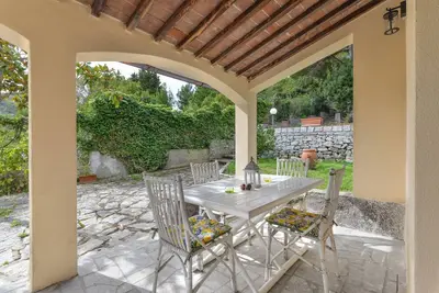 Image de Maison de vacances 'La Casa Del Colle' avec terrasse privée, jardin privé et Wi-Fi