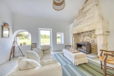 Image de Gîte de Charme à Daignac – Nature, Tranquillité et Expériences Viticoles