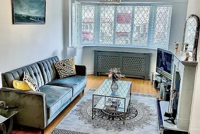 Image de Modern Cozy 5 star 3 Bedroom House in vibrant London with wifi and free parking!