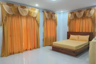 Image de Charming 3-bedroom house with Ac, WiFi. Sleeps 13.