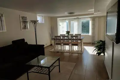 Image de Lägenhet på Landet Nära Stan