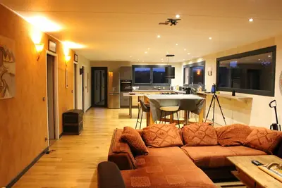 Image de Gîte écologique avec vue spectaculaire – Calme absolu!