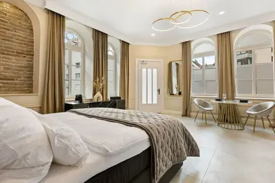 Image de New Luxus Suite Kingbed Netflix Center