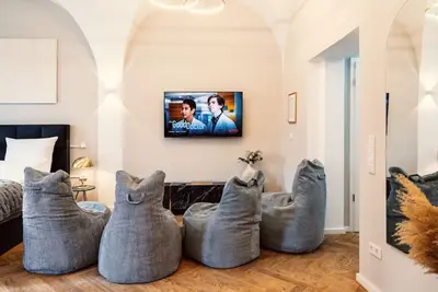 Image de New Luxus Suite | Two Kingbeds | Center | Netflix