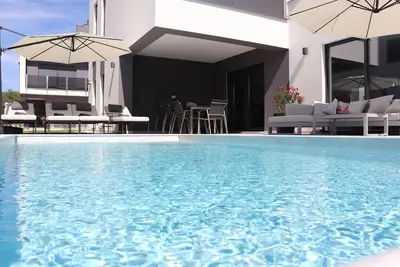 Image de Luxusvilla Meerbrise Neu 150m Luftlinie vom Meer