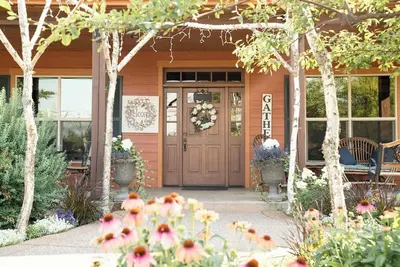 Image de Large Family Home w/ Hot Tub, Games, Near Bigfork