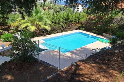 Image de RdC de villa, jardin, idéalement situé, clim, 300m plage.