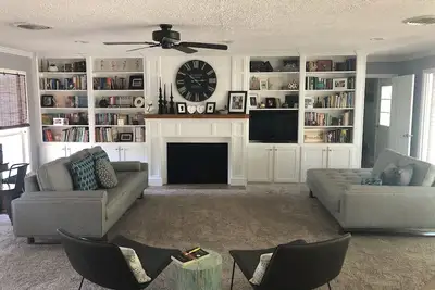 Image de Charming Spacious 4-bedroom house with Ac and WiFi in Bryan near Kyle Field