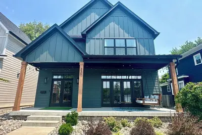 Image de New Modern Construction Home Near Everything!