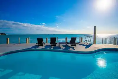 Oceanfront Home - Marathon - 4br, 3. 5 Baths, Pool, Dock, Parking, Amazing Views