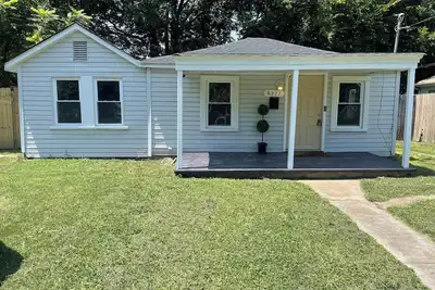 Image de Bungalow by the Airport