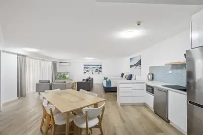 Image de Huge (115m2) Family Apartment in the heart of Surfers Paradise.